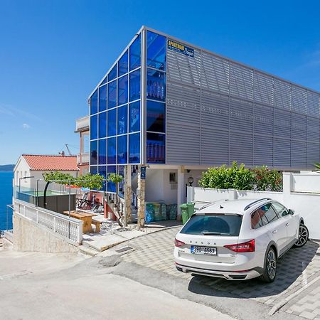 Family Friendly Apartments With A Swimming Pool Businci, Ciovo - 11232 โตรกีร์ ภายนอก รูปภาพ